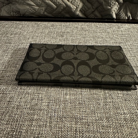 Unisex Coach Large Wallet - Black - Picture 3 of 6